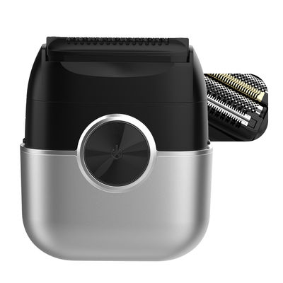 पुरुषों के लिए पोर्टेबल मिनी इलेक्ट्रिक शेवर, 4-ब्लेड मैग्नेटिक फ्लोटिंग सिस्टम और 300mAh बैटरी द्वारा संचालित 100 मिनट का कार्य समय