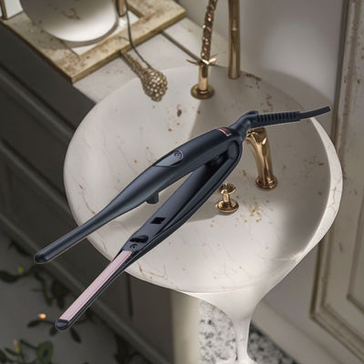 20W दोहरे उद्देश्य वाला हेयर कर्लर स्ट्रेटनर जिसमें 200-250°C तापमान नियंत्रण और दोहरे गीले और सूखे स्टाइलिंग हैं