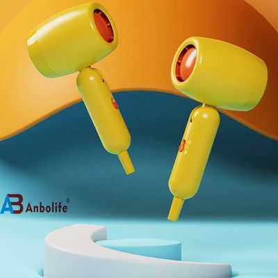 600W 220-240V हेयर ड्रायर जिसमें 2 स्पीड सेटिंग्स और तेज़ सुखाने के लिए आयनिक फ़ंक्शन है