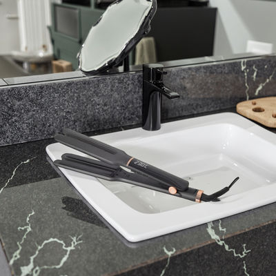 10 गर्मी सेटिंग्स और 13.7*110 मिमी सिरेमिक प्लेट के साथ अतिरिक्त लंबी फ्लोटिंग प्लेट हेयर स्ट्रेटर