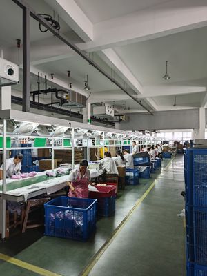 सभी प्रकार के बालों के लिए अधिकतम 200°C तापमान और 100-240V बिजली के साथ पेशेवर 2-इन-1 हॉट एयर स्टाइलिंग ब्रश और हेयर कर्लर